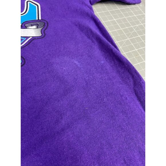 Vintage Utah Jazz NBA Logo 7 T-Shirt Purple Large 90s Graphic Tee - Picture 4 of 9